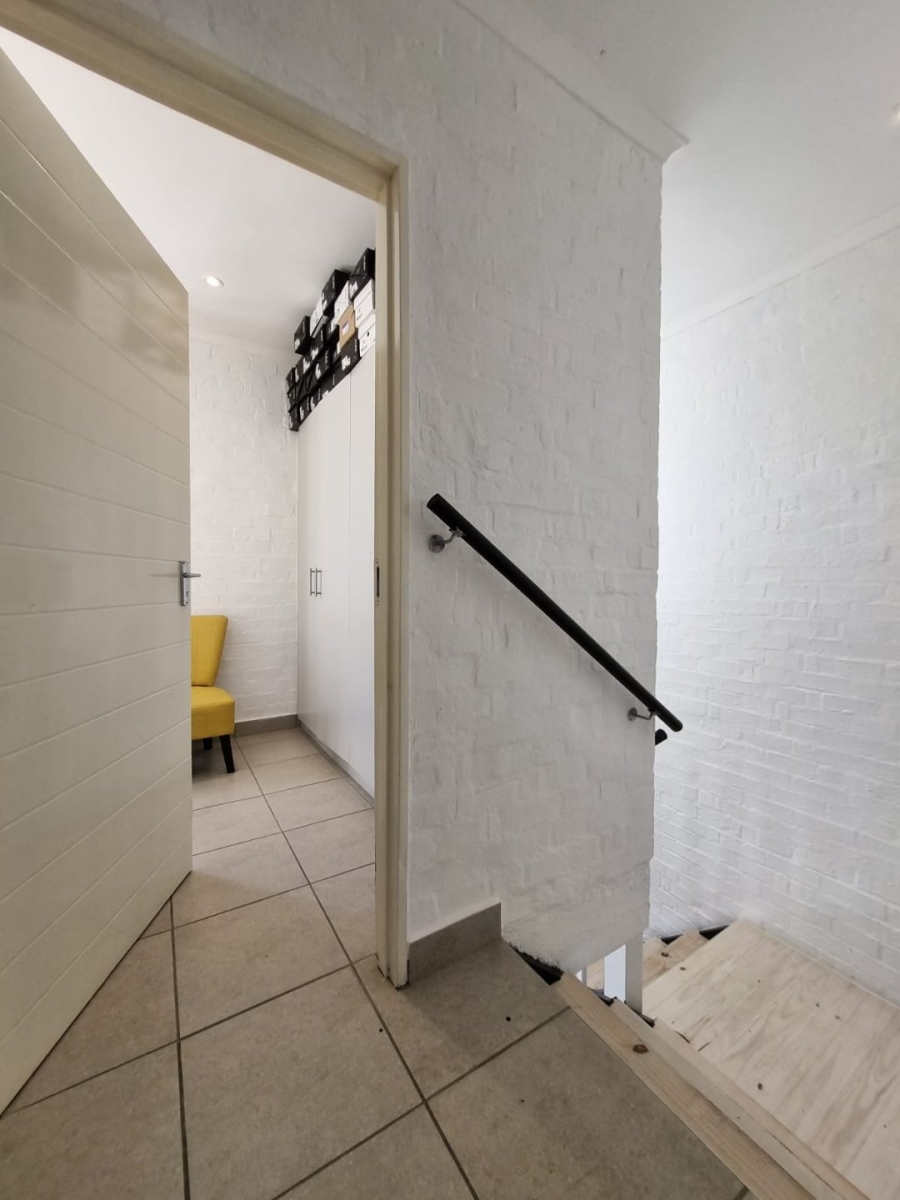 To Let 2 Bedroom Property for Rent in Parsonsvlei Eastern Cape